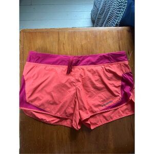Patagonia coral and pink atletic shorts S